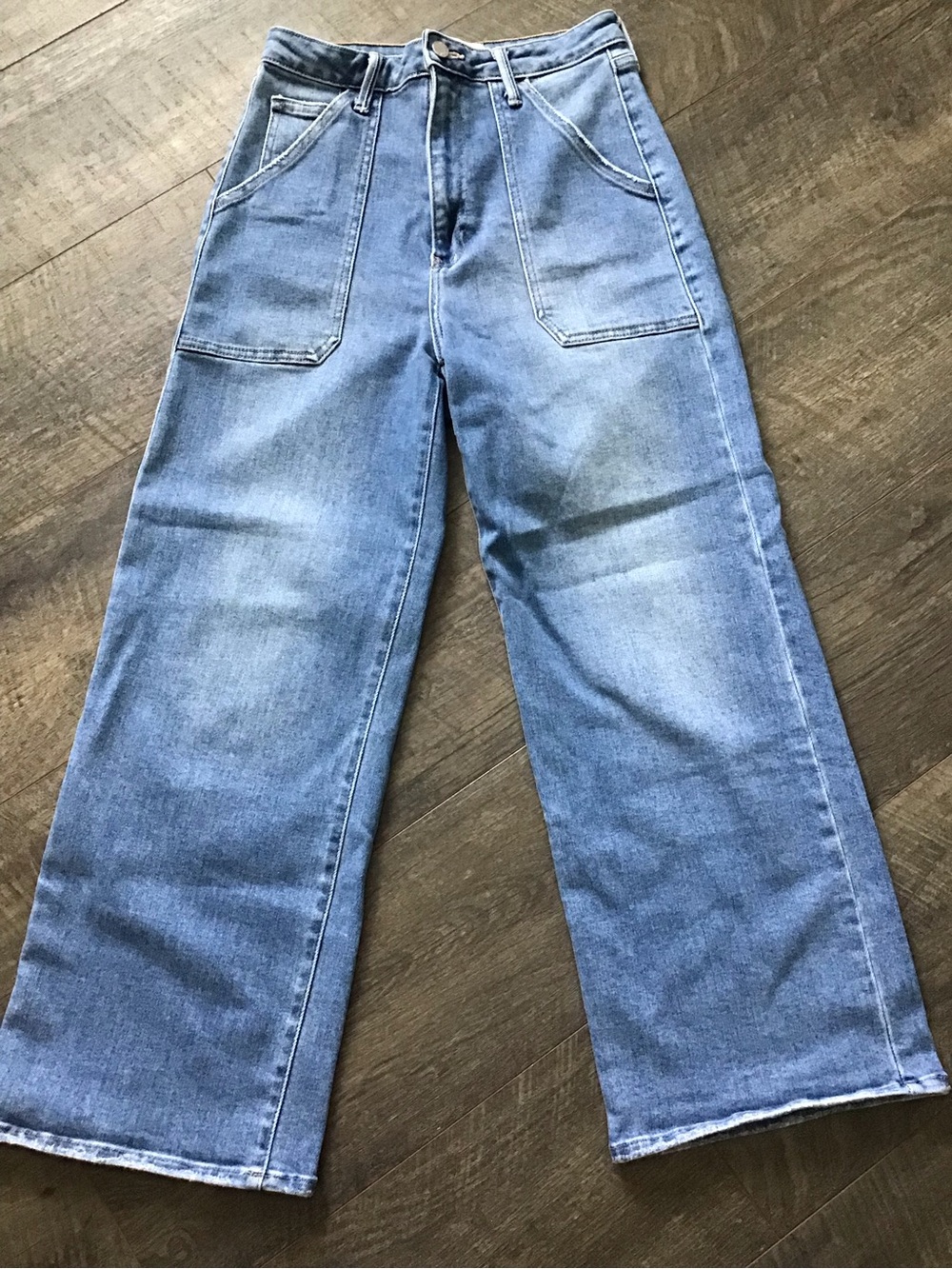 Just Black The patch pocket  Medium Blue High-Rise Wide-Leg Jeans - Picture 3 of 8